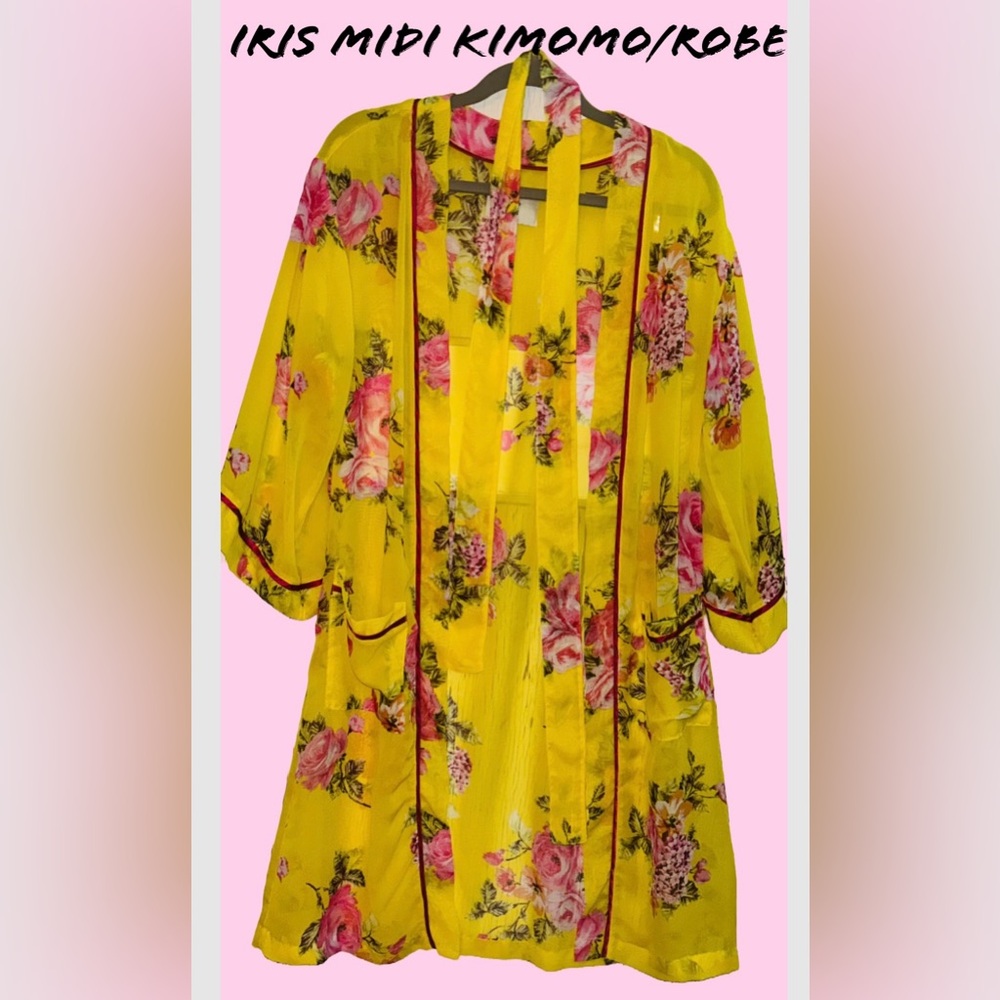 🌺🌸Floral Yellow Kimono Robe by IRIS🌸🌺‎